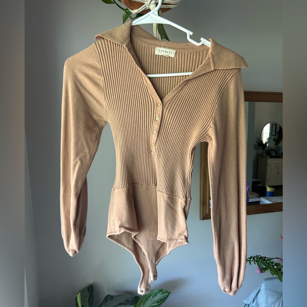 Promesa Camel Ribbed Button-Up bodysuit